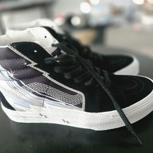 Vans Black and White High-Top Sneakers Unisex 8.5 Wmns Like New!!!